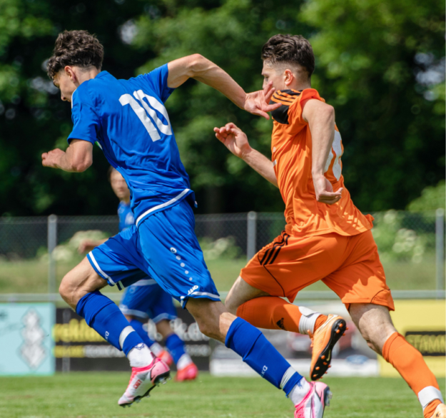Cursos de Inglés y Cursos de Fútbol para Jóvenes